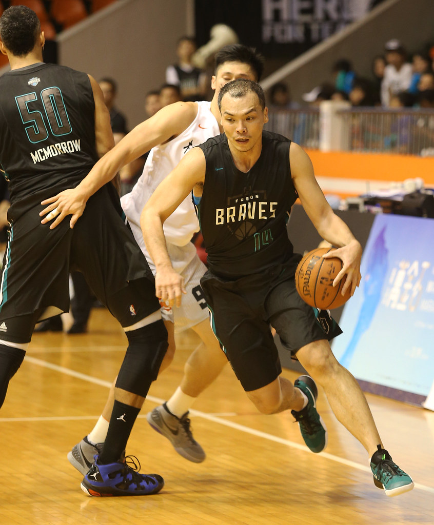 蔡文誠對老東家　戴維斯噴垃圾話