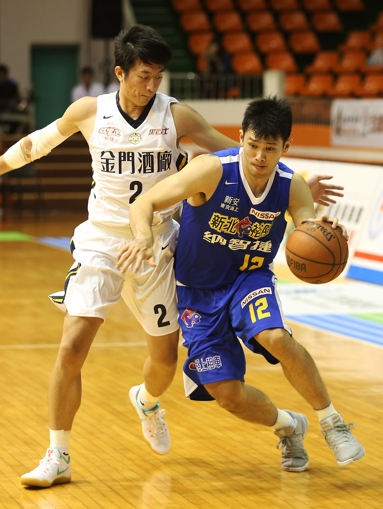 胡凱翔變身射手　裕隆2連勝