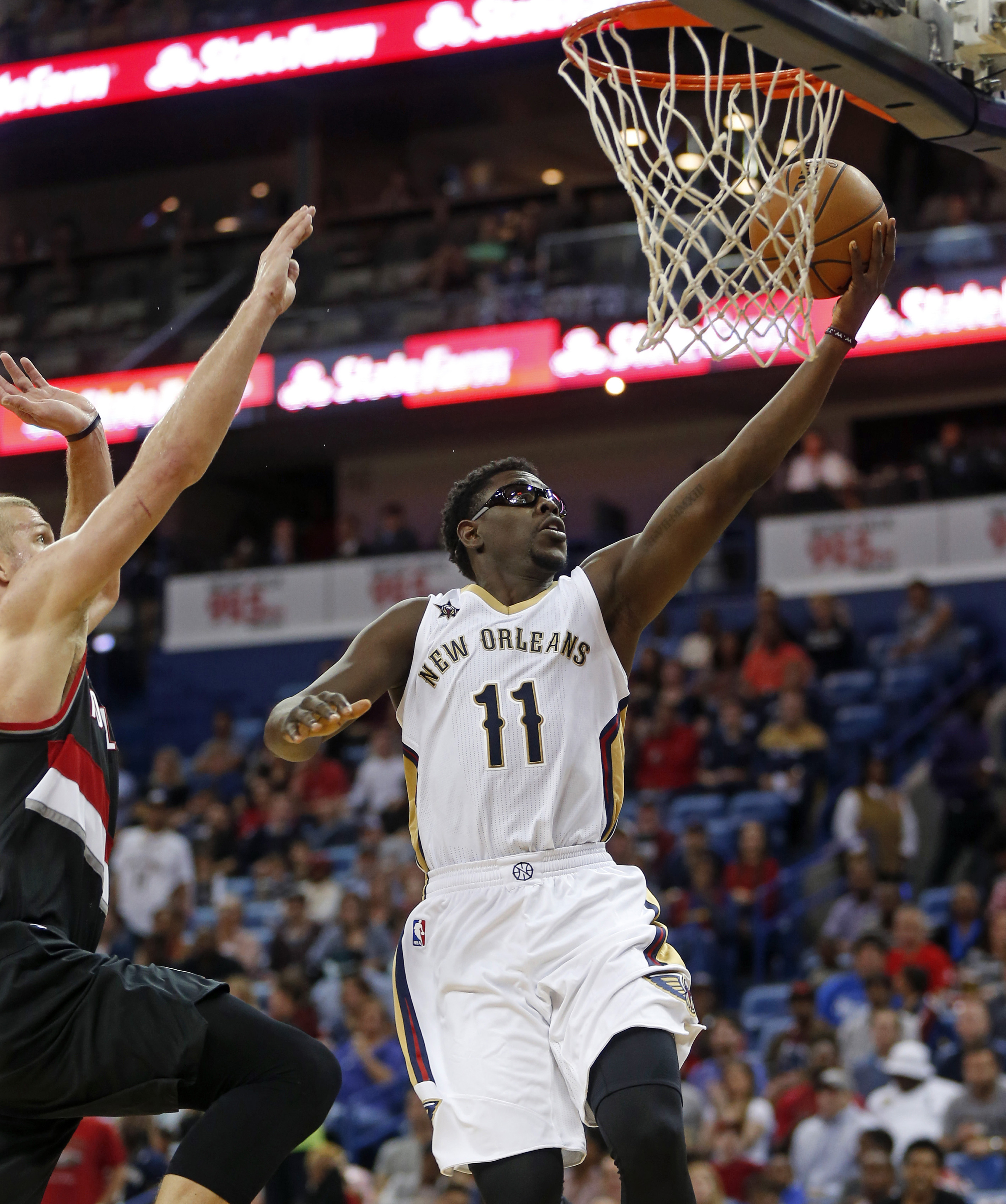 Holiday本季首戰　助鵜鶘擊退拓荒者