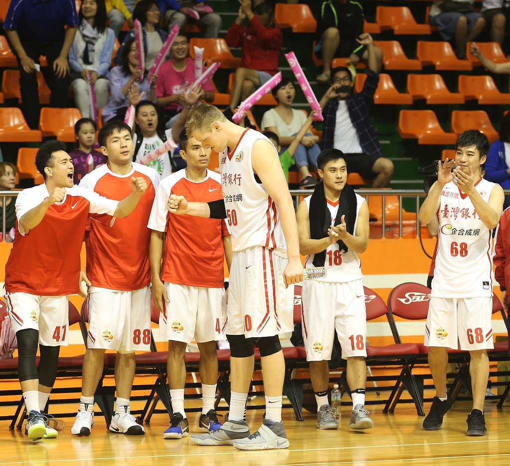 超總看PTT建言　台銀勝璞園開胡