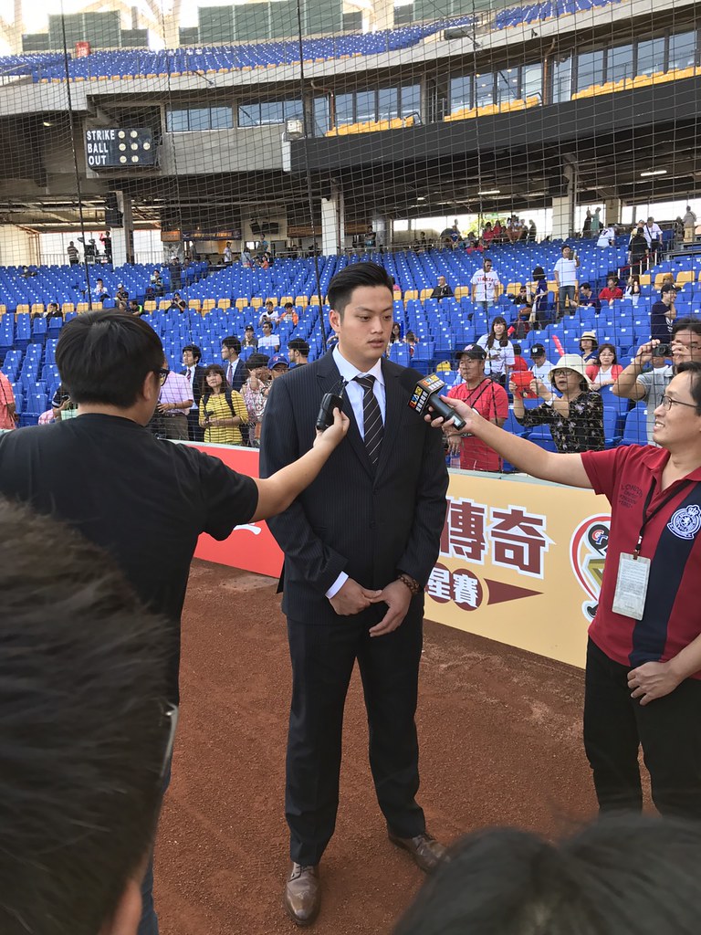 廖任磊加盟巨人　王貞治鼓勵：好好加油