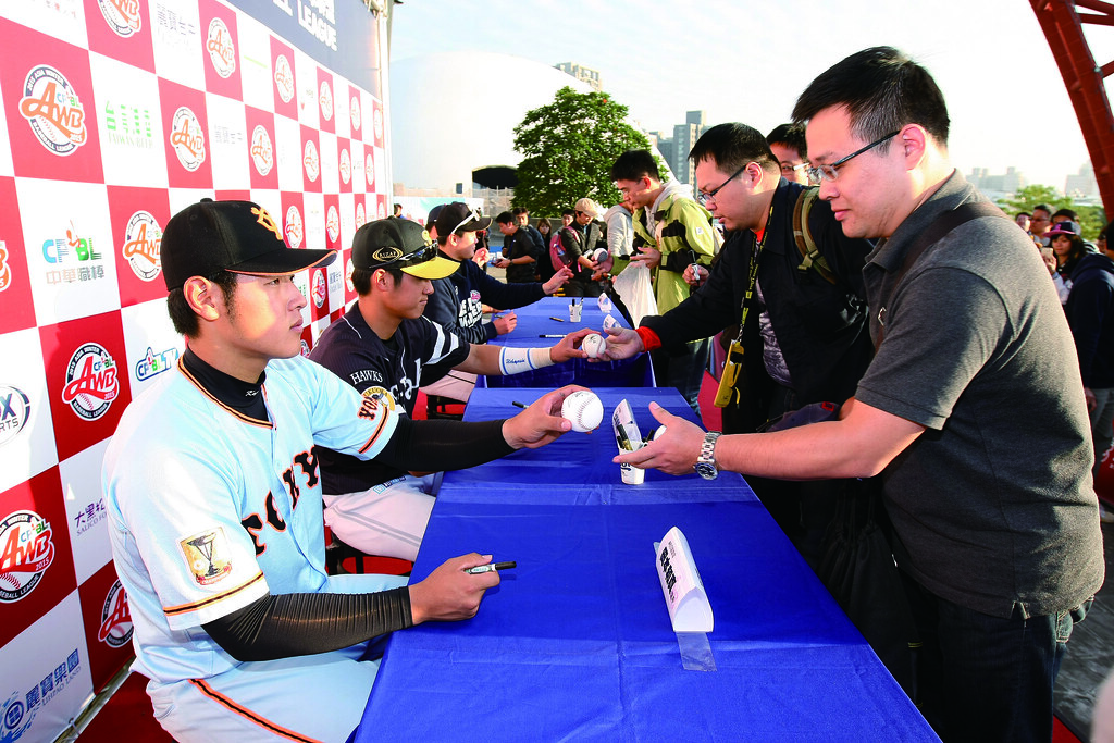 看冬盟抽好禮　機票、電行車、五星級飯店住宿券大方送