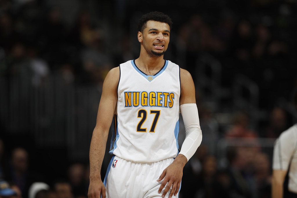 金塊板凳立大功　主場10連勝公牛