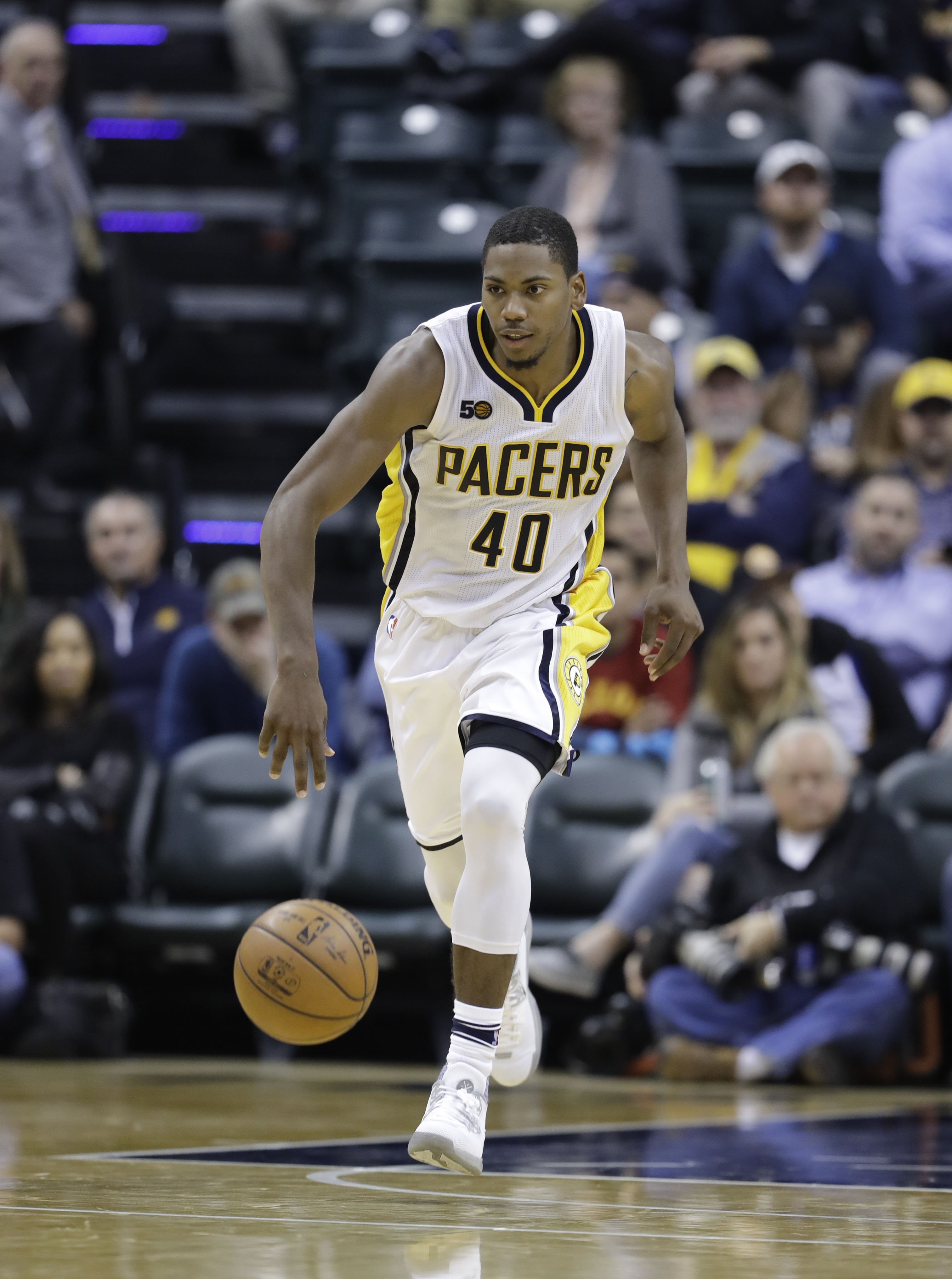 球員會議奏效　溜馬扯籃網止敗