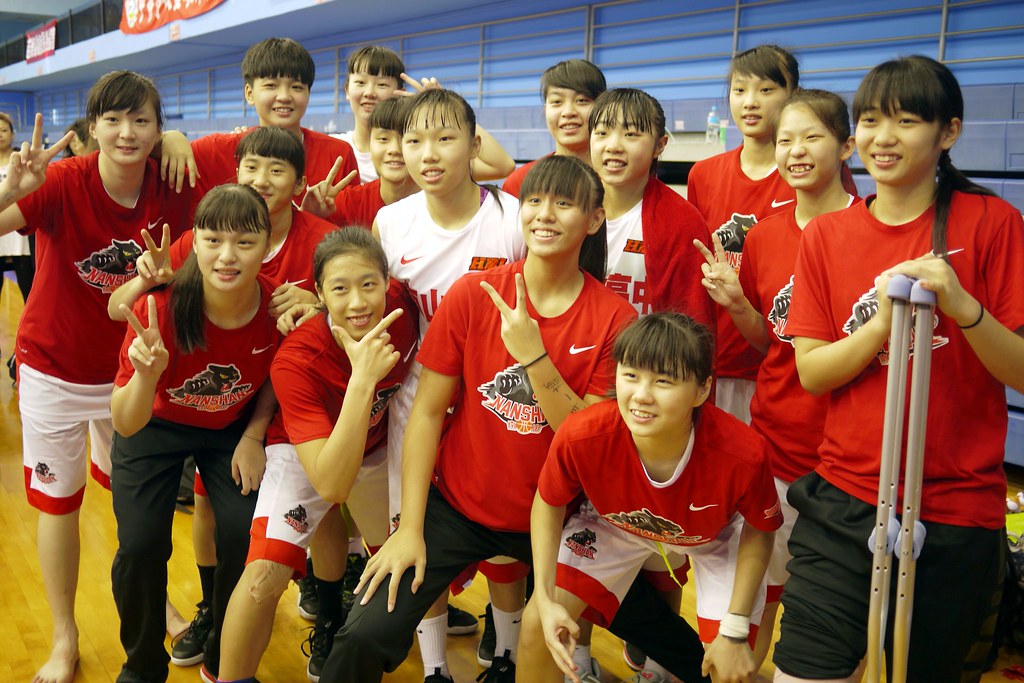 陳雅彤生涯新高10阻攻　南山殺進8強