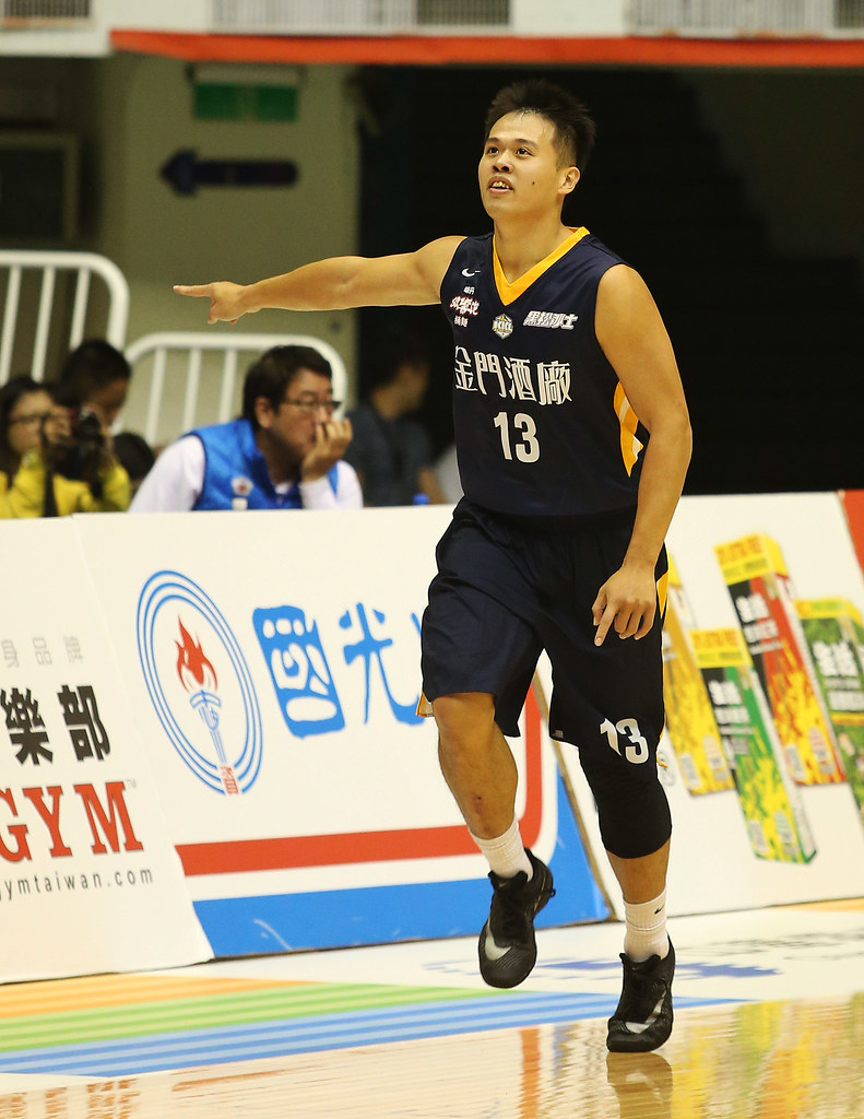 王泰傑找回2號本色　第4節殺出助金酒奪勝