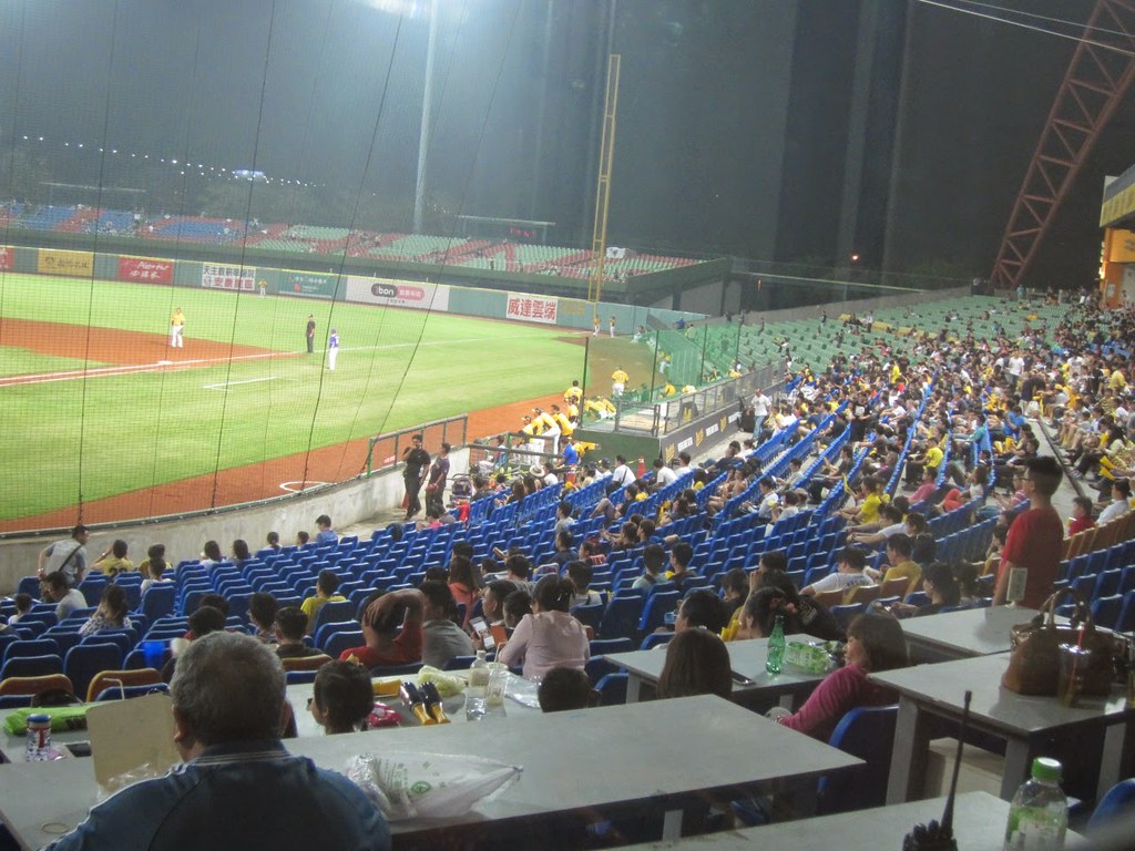 文青看過來！　台灣文藝日簽書會、見面會接力登場