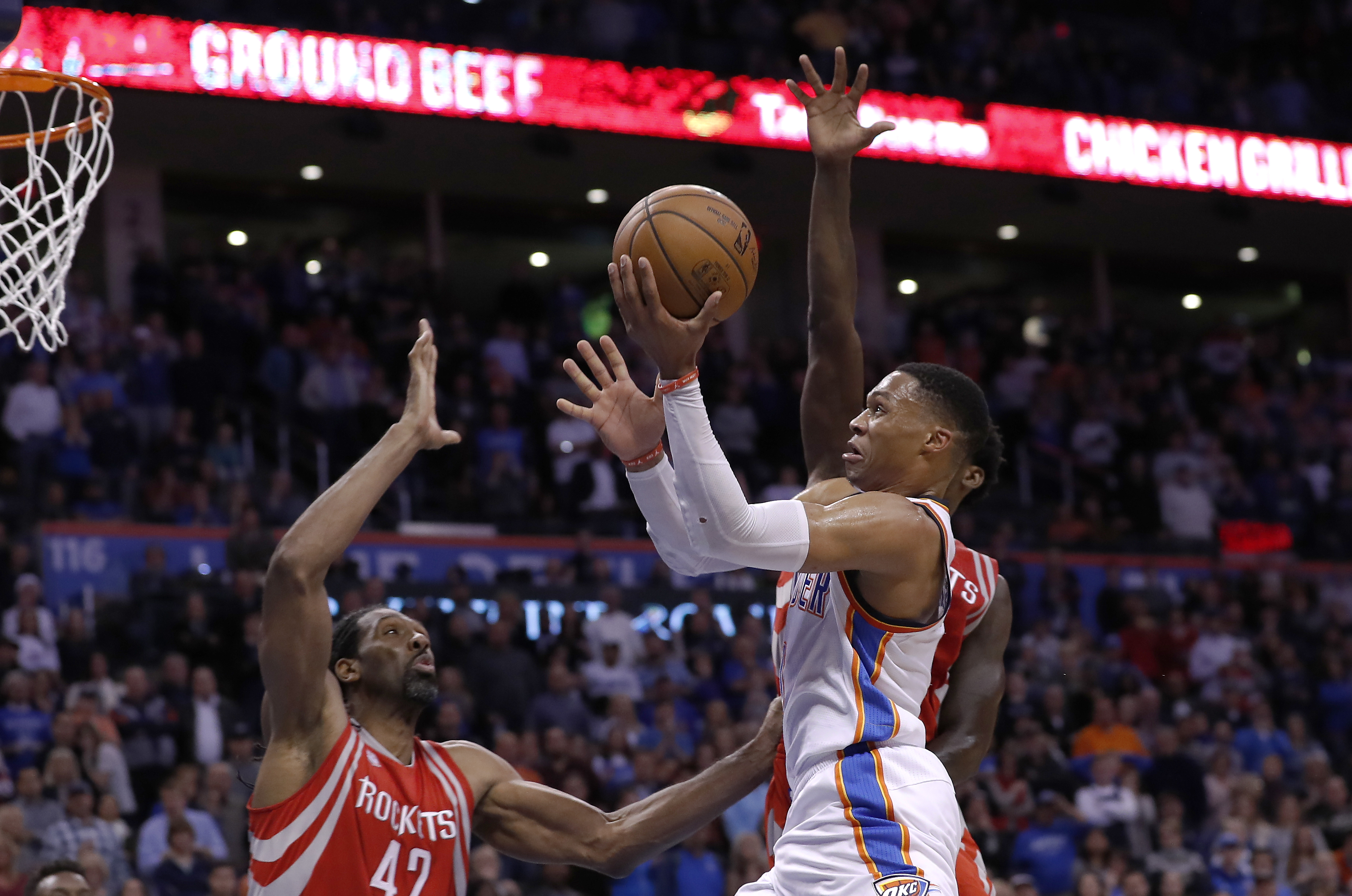 Westbrook連7場大三元　雷霆仍不敵火箭