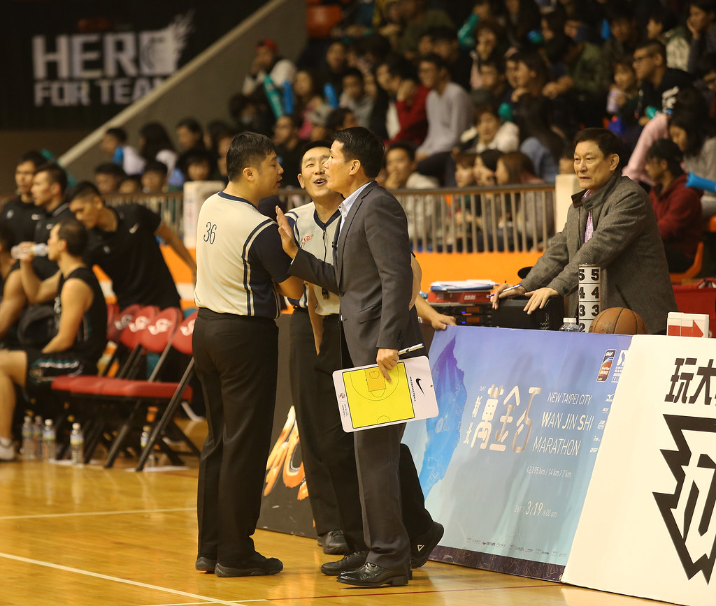 哨音滿天響　富邦戰勝達欣