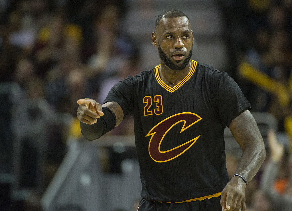 LeBron、Love穩住局面　騎士客場捕黃蜂