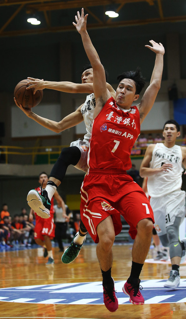 璞園首勝台銀　吳家駿破爸媽魔咒