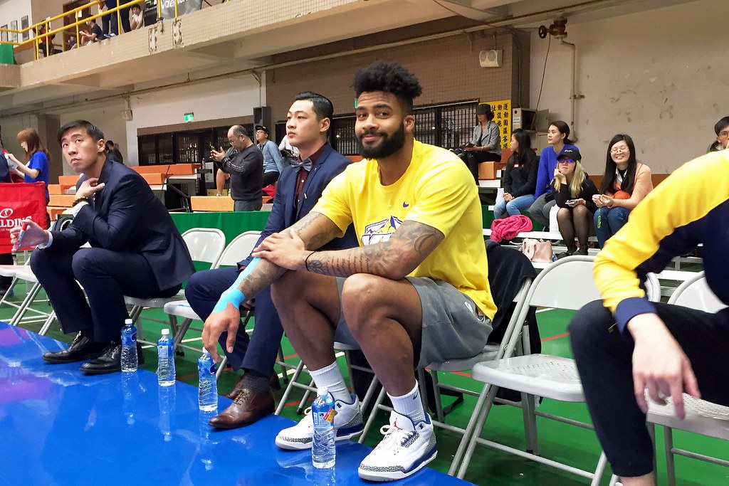 菲爾普斯掛傷號　金酒對裕隆利空