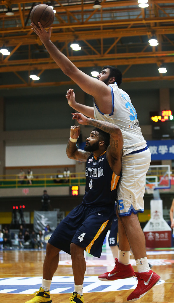 布拉雙20　達欣擋金酒收4連勝