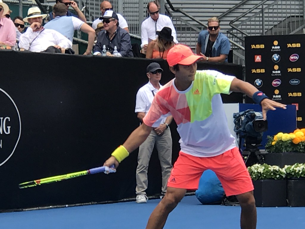 熬過咳嗽與時差　盧彥勳晉級次輪