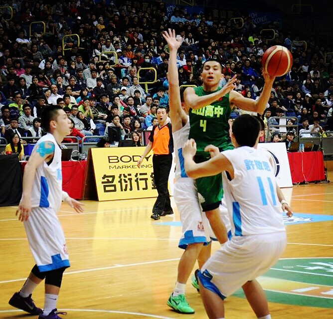 松山強勢7連勝　攜手能仁前進8強