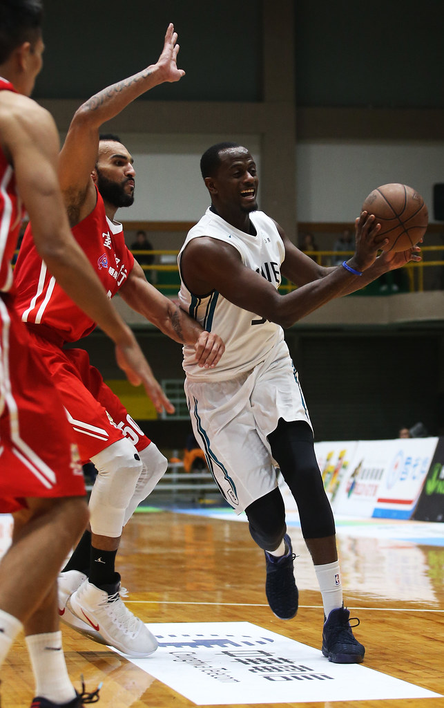 巴隆靠經驗打球　贏得書總信任