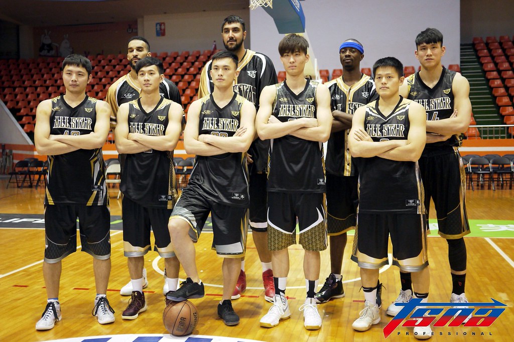 多人首參賽　明星紅隊要利用身高優勢