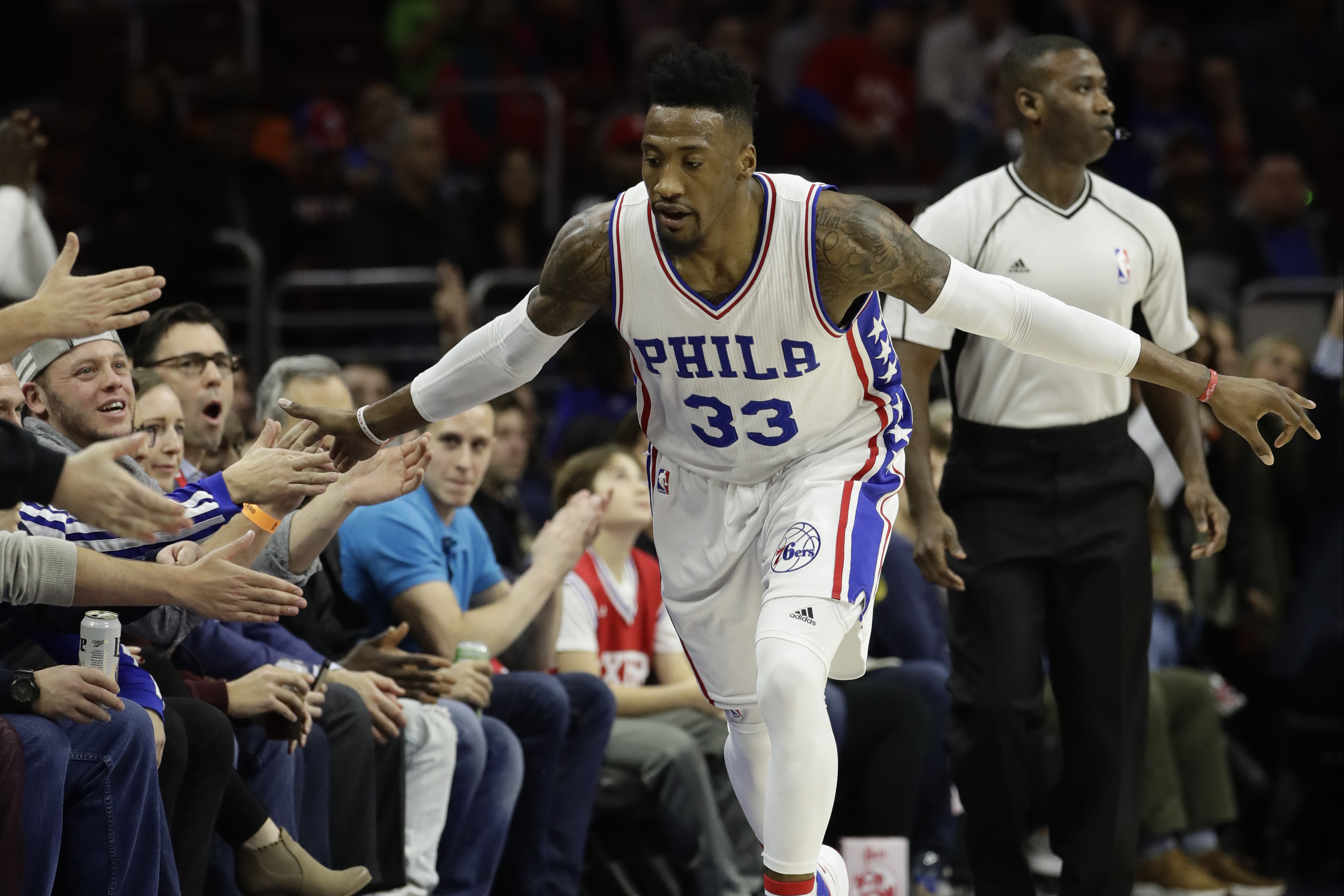 4.5秒三分球逆轉　76人奪3連勝