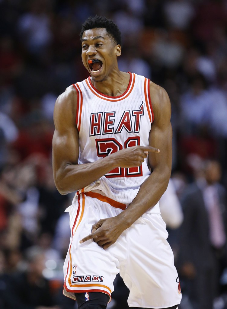 熱火決勝節焚燒　主場擊潰活塞豪取7連勝