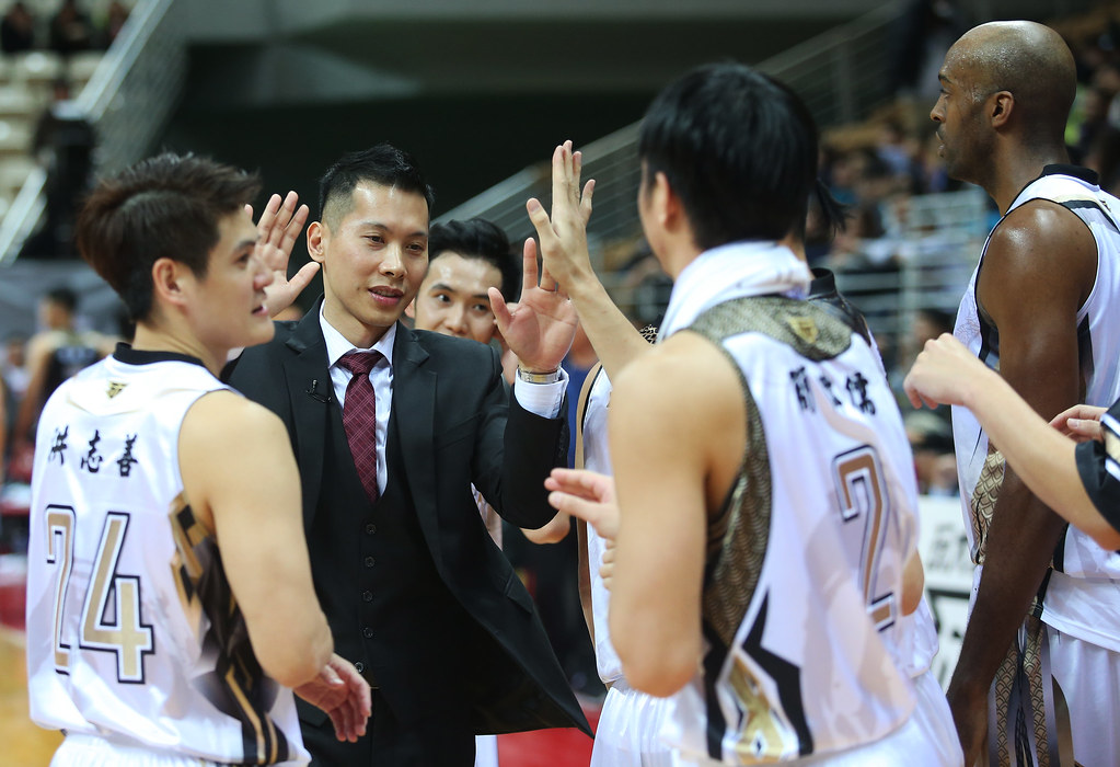 富邦輸給金酒　顏行書說重話