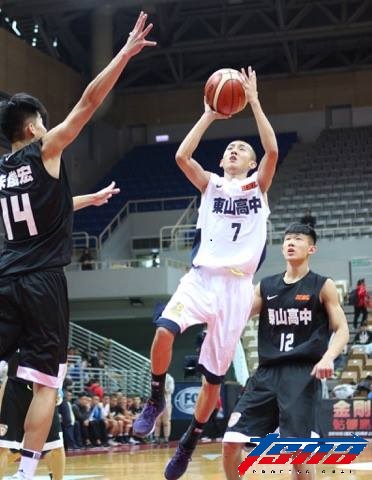 白曜誠「變身」曾柏諭　東山4強有望