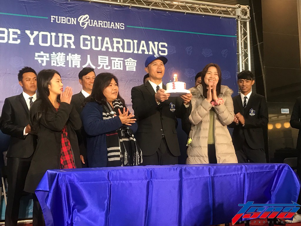 ​球迷會選在情人節前夕　8位悍將一同歡度  