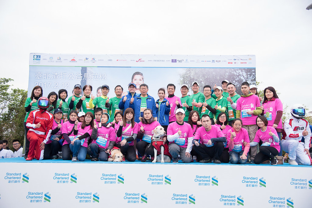 ​渣打馬拉松兩地開跑　周庭印、謝千鶴奪冠 