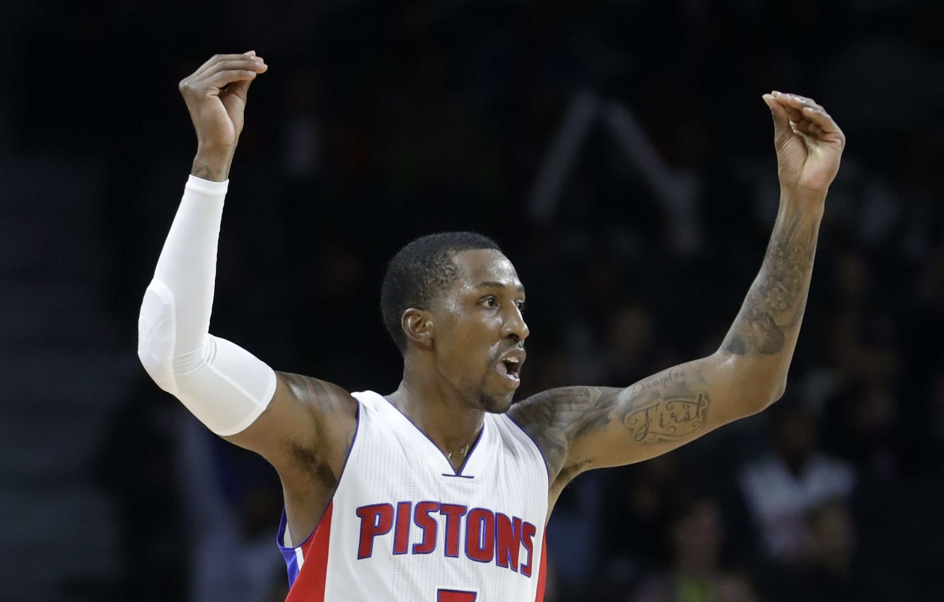 活塞末節大逆襲　客場擒殺暴龍