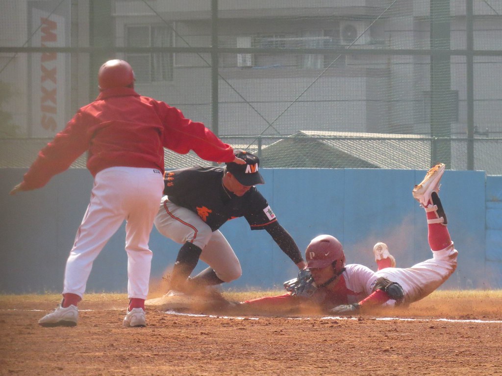 ​死裡逃生　屏中不死三振搶下致勝分  