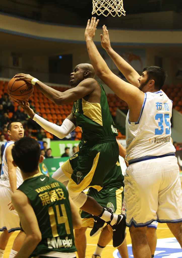 差1助攻大三元　B.戴維斯：Oh～No