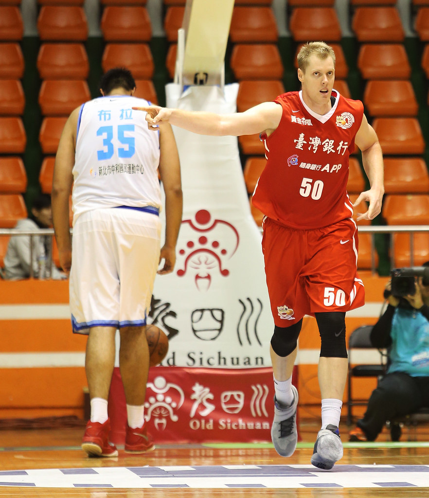 換洋將被質疑　鳥總解釋：奈維爾不練球