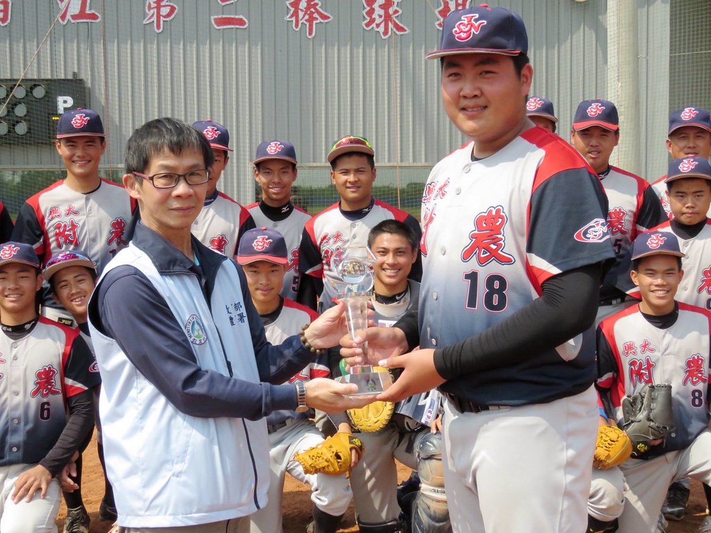 ​王志庭完投勝西苑　興大附農拿下第5