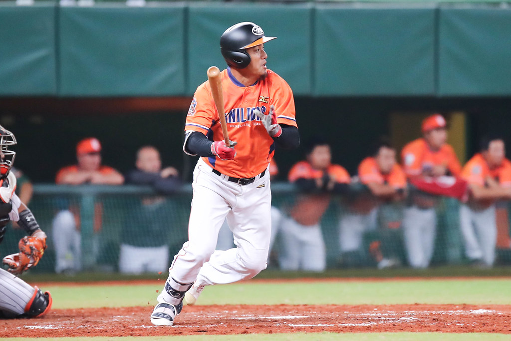 陳傑憲、唐肇廷、潘武雄歸隊　熱身賽安打建功