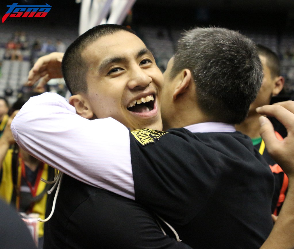 黃萬隆執教20年　松山收冠慶賀