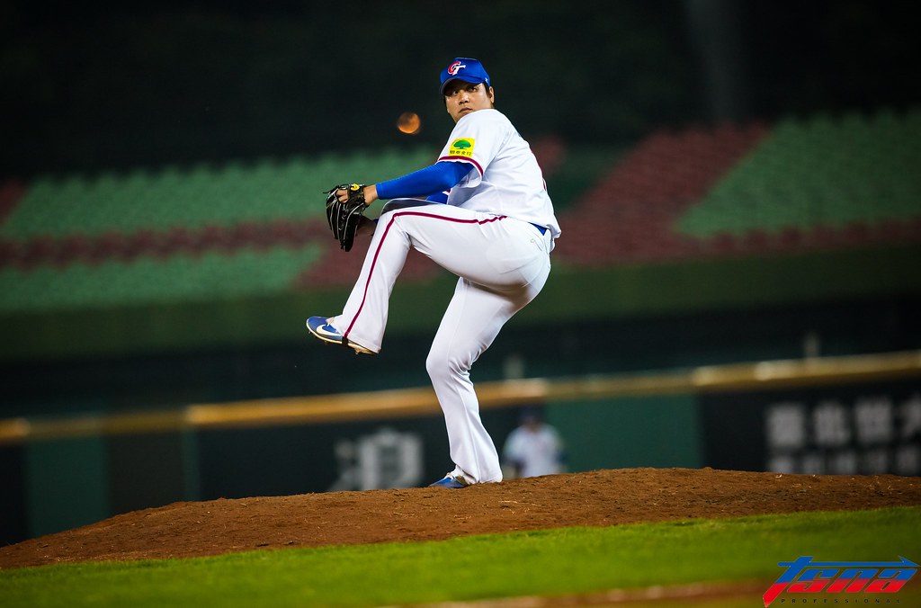 投進好球帶！　陳鴻文熱身賽演飆K秀