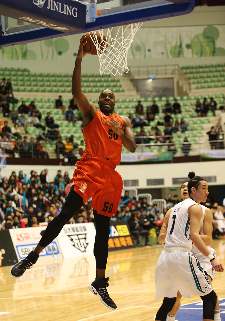 璞園3連勝逆轉晉級　富邦首輪出局