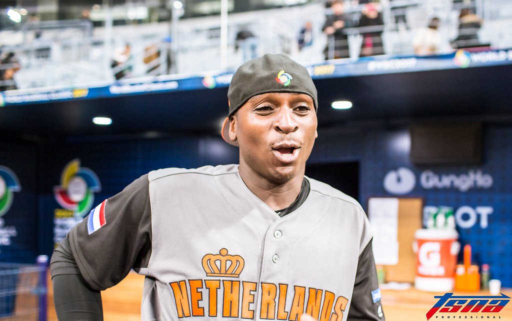 曾和郭嚴文當室友　Gregorius開心秀中文