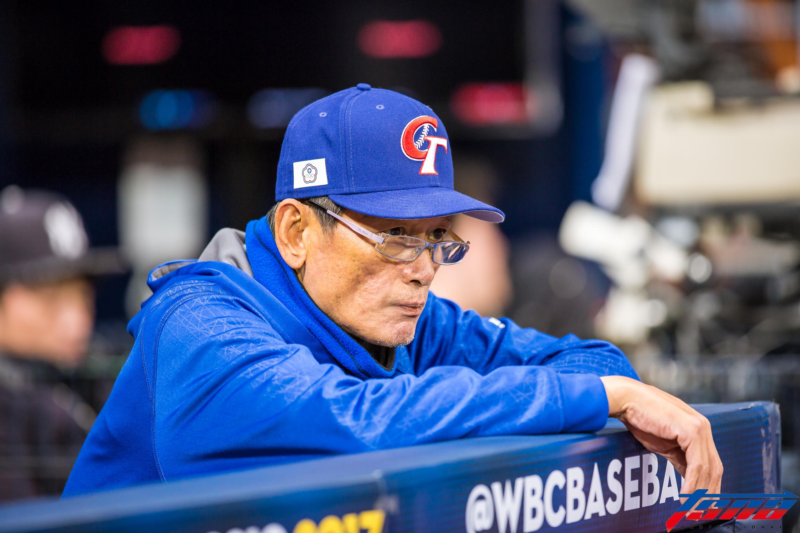 可能是最後1次帶國家隊　郭總對球員90度鞠躬