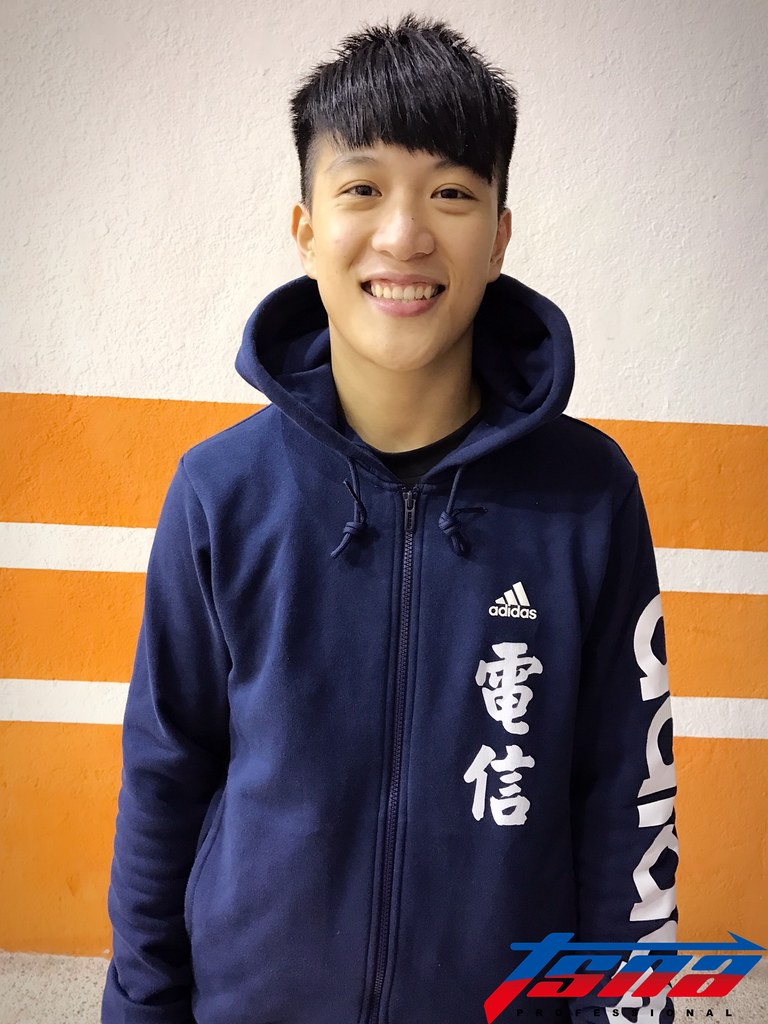 小跑車狂飆！　電信重返冠軍戰