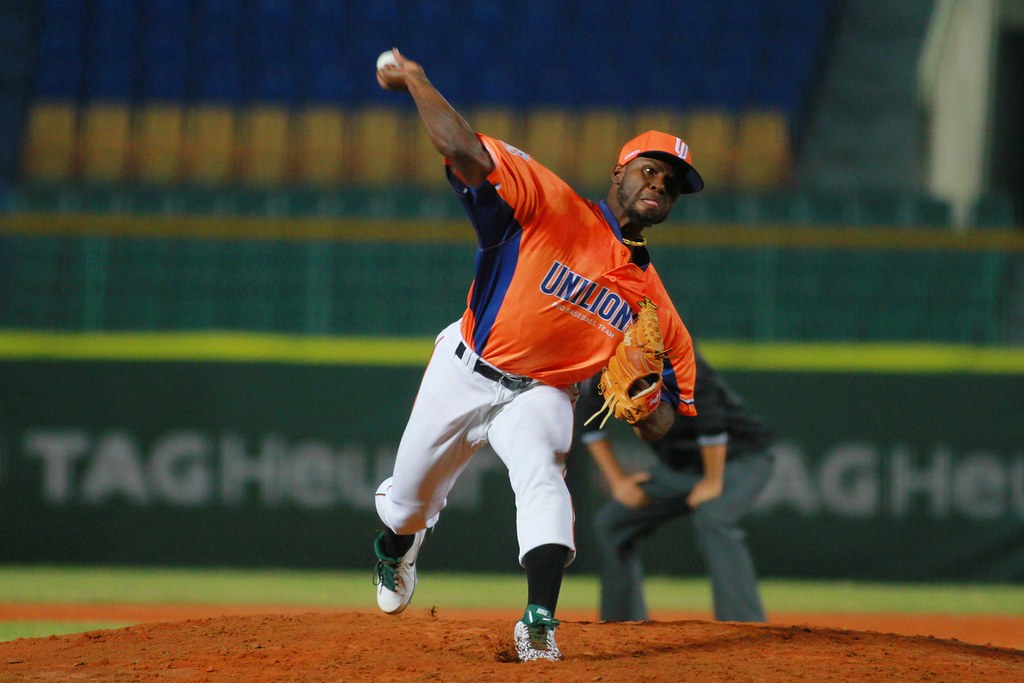 徐育澄適時安打　富邦險勝統一