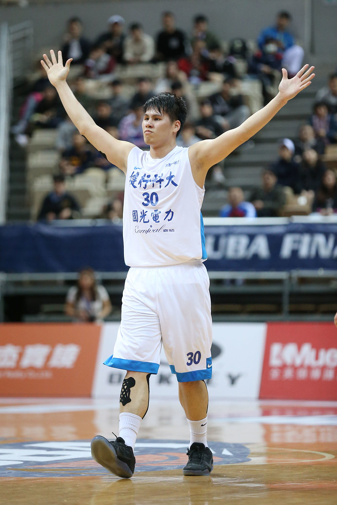 看轉播制定策略　健行首闖冠軍戰