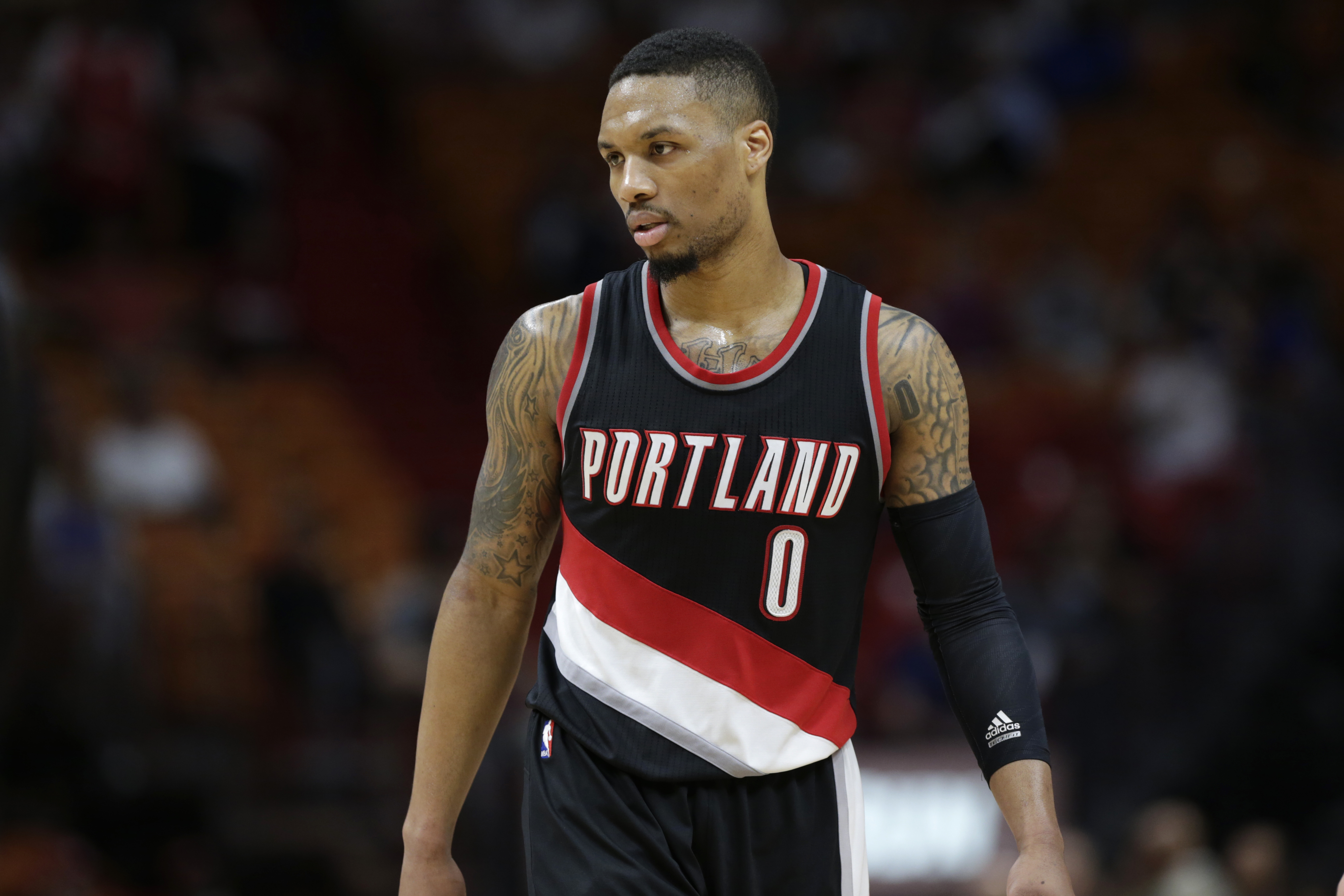 Lillard飆9三分滅熱火　拓荒者3連勝