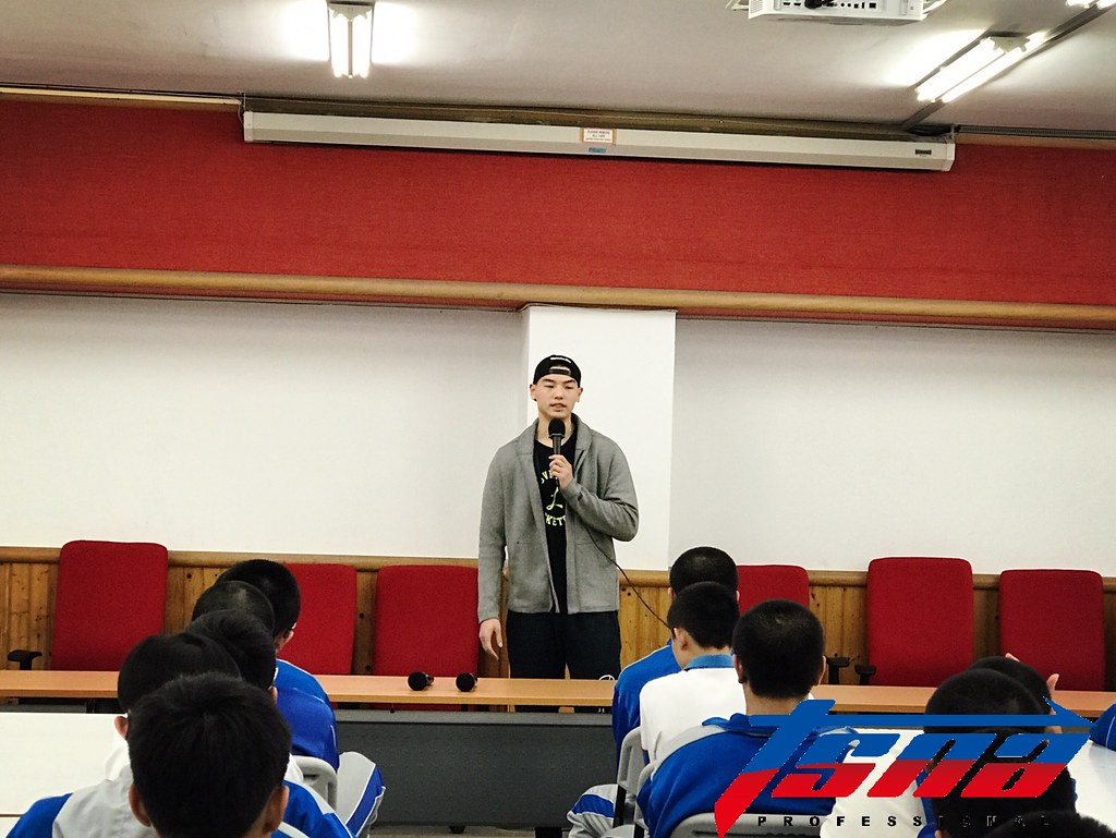 經驗分享不緊張　胡瓏貿自認很「搞威」