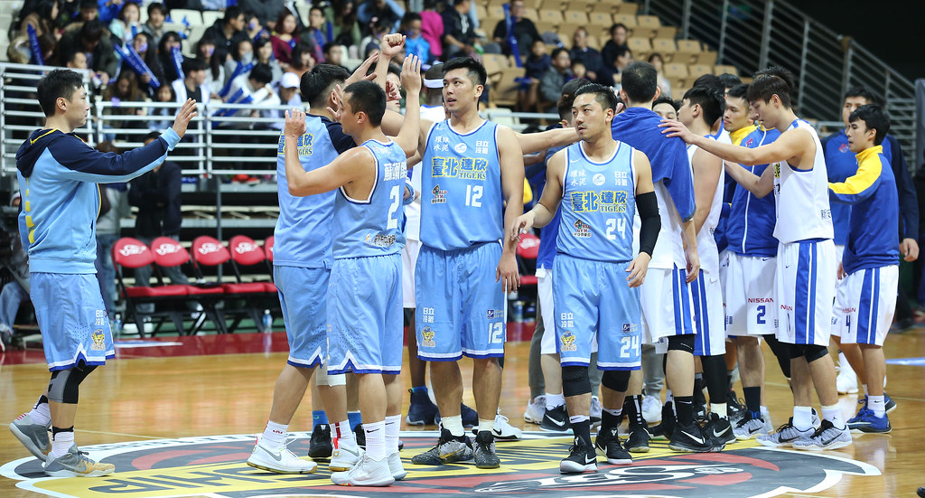 每天不同人跳出　邱大宗好開心