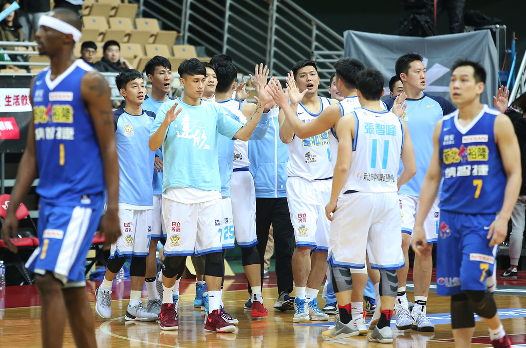 達欣3連勝聽牌　最快週四封王