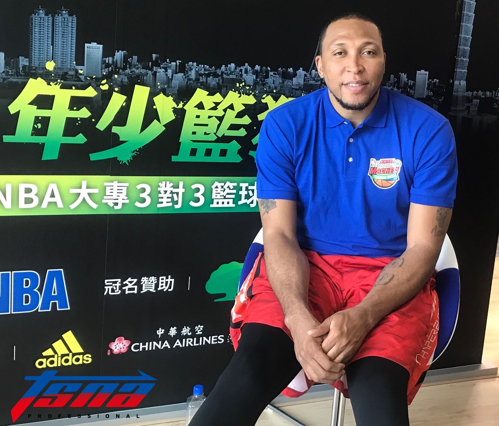 手握冠軍戒　Marion退休無憾  