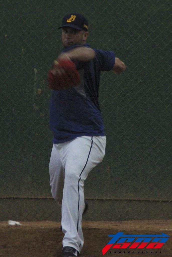 報到首日　羅曼自請牛棚練投 