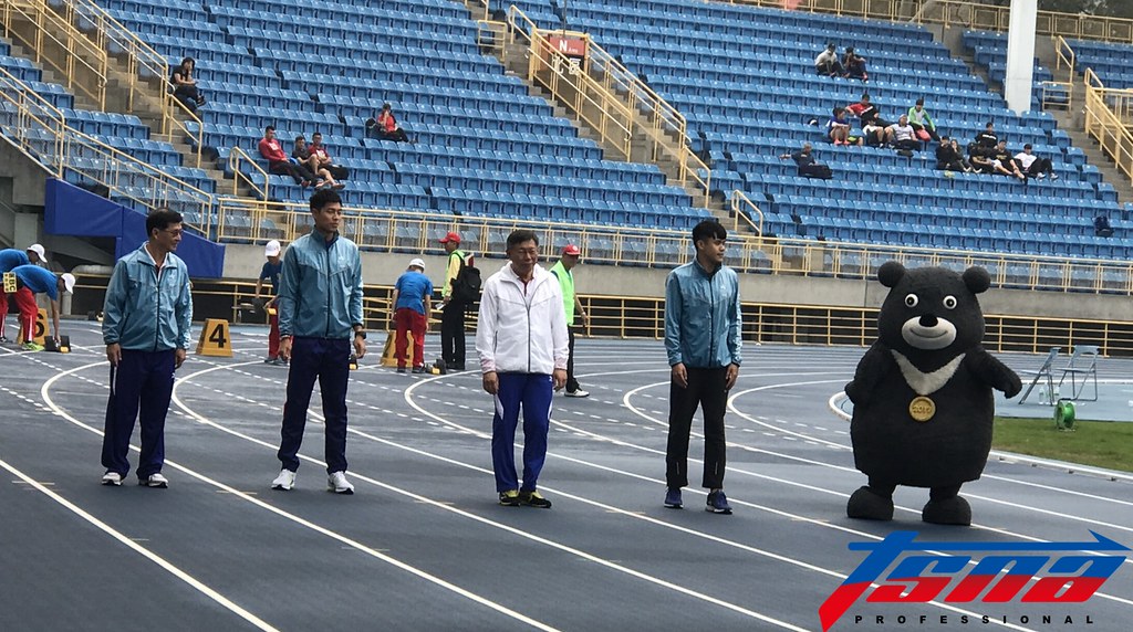 撲倒台北田徑場　柯文哲：跑道很有彈性