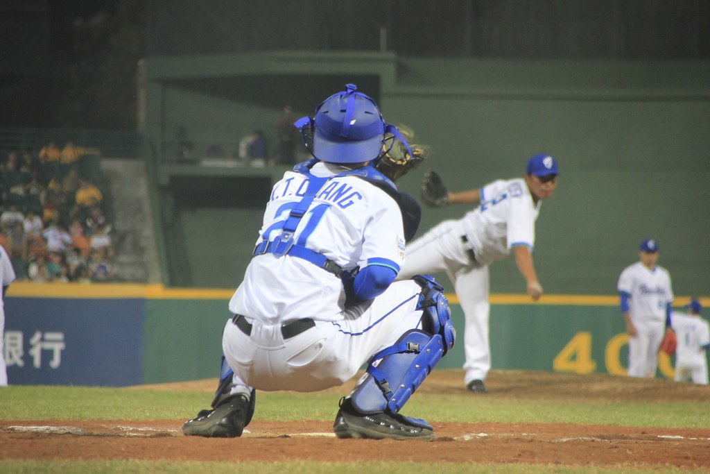 首次一軍出賽　張冠廷：打者好扯