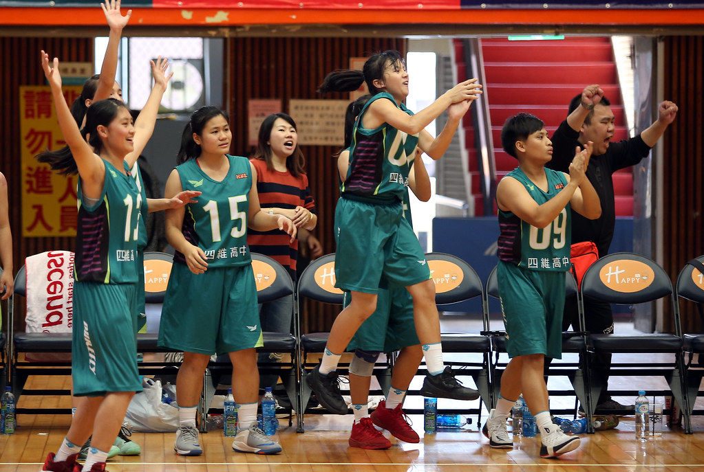 四維打退小港　4強激戰拚后座